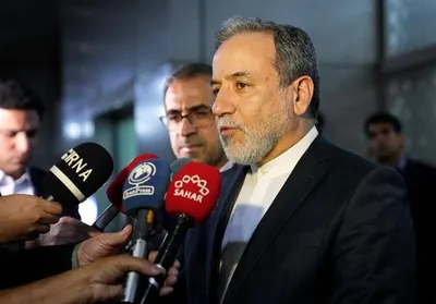 عراقچی: ما شاهد مواضع کاملاٌ غیر معقول و غیر منطقی آمریکایی‌ها و علنی کردن این مواضع هستیم که با پاسخ فوری ما مواجه شد / بحث غنی سازی اصلا موضوع قابل مذاکره ای نیست / امروز هم مقام معظم رهبری تکلیف را کاملا روشن کردند