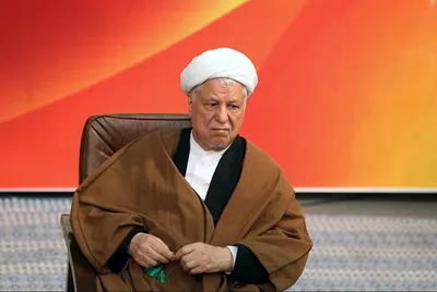 خاطرات آیت الله هاشمی رفسنجانی، ۲۴ آبان ۱۳۷۷: معاونان وزیر اطلاعات گفتند، برنامه‌اى براى رفع حصر آیت‌الله منتظرى تهیه شده که قبل از ماه رمضان اجرا شود