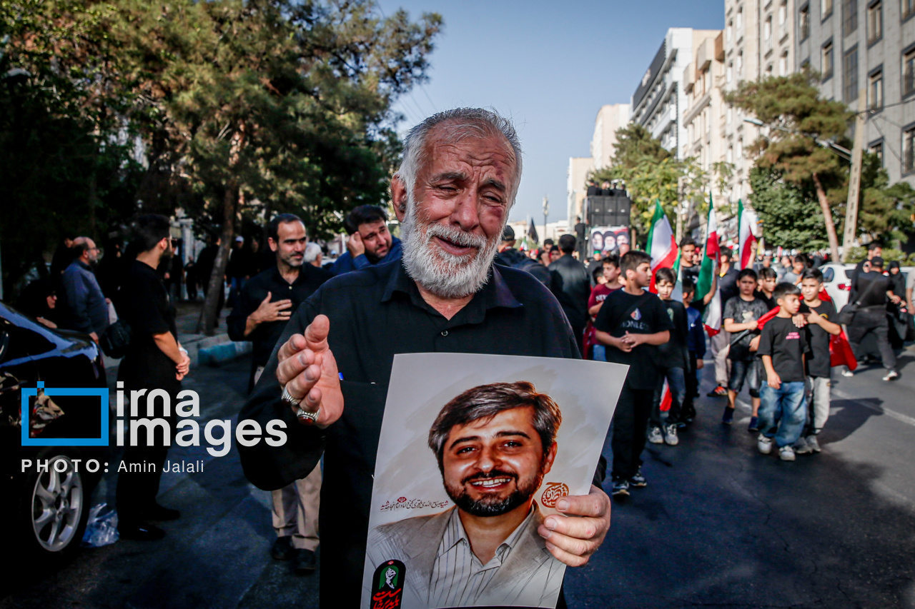 تصاویر: تشییع پیکر شهید «مصباح‌الهدی باقری‌کنی»، داماد رهبر شهید انقلاب