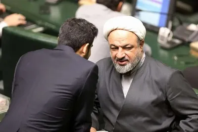 نطق تند رسایی علیه رئیس جبهه اصلاحات: یک خانم سگ‌بازی توییت زدند که لیاخوف فقط یک اسم در تاریخ ایران نیست / اگر امروز با اینها برخورد قضایی نشود فردا فرزندان اینها دم در می‌آورند! دادستان محترم چرا برخورد نمی‌کنید؟