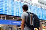 رئیس دانشگاه علوم پزشکی شهید بهشتی: مهاجرت برخی اعضای هیئت‌ علمی دانشگاه/ در پی ایجاد ظرفیت‌های خالی ناشی از خروج این نیروها، جذب اعضای هیئت علمی امسال ۲۰ درصد افزایش یافته