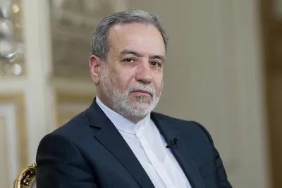 عراقچی: ایران در روز‌های اخیر پیام‌هایی مبنی بر آمادگی احتمالی آمریکا برای بازگشت به مسیر مذاکرات دریافت کرده/ تنها راه پایدار برای دستیابی به صلح، گفت‌وگوی محترمانه است، نه زورگویی بی‌محابا/ در مذاکرات مسقط، بر پایان قطعی تحریم‌ها و مشارکت ایالات متحده در همکاری‌های اقتصادی گسترده‌ای تمرکز کردیم که می‌توانست فرصتی معادل یک تریلیون دلار را فراهم آورد