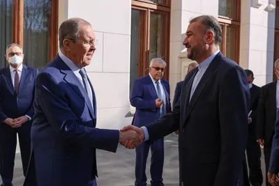 ویدیو / لاوروف به امیرعبداللهیان: ظاهرا نمی‌خواستی از ماشین پیاده بشی؛ منتظر چی بودی؟ / امیرعبداللهیان: من منتظر...