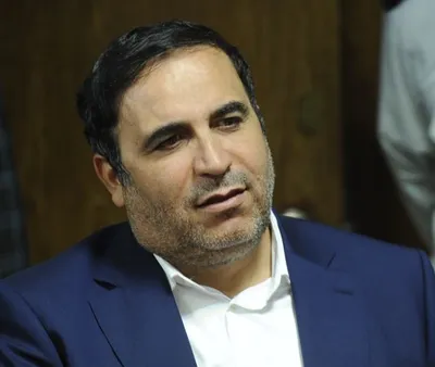 روزنامه جمهوری اسلامی: طبری علنی محاکمه شد؛ دادگاه معاون قالیباف هم علنی می‌شود؟