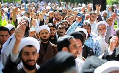 بیانیه‌ای با عنوان «قم آماده قیام علیه نفاق» علیه رؤسای سه قوه / تندروی های یک اقلیت در حوزه همچنان ادامه دارد