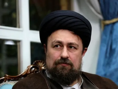 سید حسن خمینی: مضحکه است که قصه جنگ را بگوییم و نگوییم فرمانده جنگ آقای هاشمی بود و نگوییم نخست وزیرش چه کسی بوده یا بنیاد شهیدش را چه کسی اداره کرده است / هیچ لزومی ندارد اگر الآن من با شما بد هستم گذشته هم بد بوده باشیم، ممکن است با کسی رفیق بوده ایم، اما بعدا روابطمان را به هم زده ایم / ظاهرا در دید برخی  انقلابی خوب هم انقلابی مرده است
