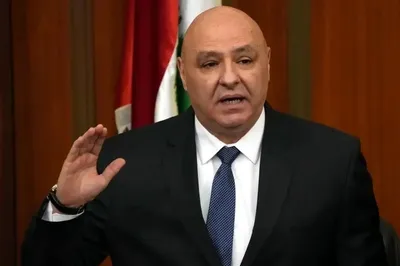 رئیس جمهور لبنان: به آمریکایی‌ها گفتم که ما می‌خواهیم سلاح حزب‌الله را حذف کنیم، اما لبنان را وارد جنگ داخلی نخواهیم کرد / اجرای این تصمیم از طریق گفت‌وگو با حزب الله انجام خواهد شد /  تجربه‌ی حشد الشعبی را تکرار نخواهیم کرد؛ نه حزب‌الله را به‌عنوان یک واحد مستقل در ارتش می‌پذیریم، و نه اجازه‌ی چنین ساختاری را خواهیم داد