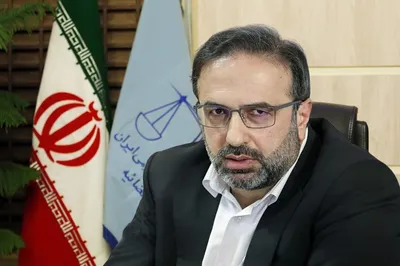 رئیس دادگستری البرز: اغتشاشگران کنار اتوبان کرج - قزوین سنگ و نخاله ریخته بودند؛ اگر راننده‌ها توقف نمی‌کردند با سنگ، چوب و سلاح سرد به خودروها آسیب می‌زدند/ یک بسیجی به شهادت رسید/ یک طلبه با تفنگ ساچمه ای هدف قرار گرفت؛ او در بیمارستان بستری شد