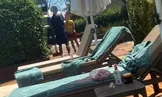حواشی گزارش جنجالی دیلی‌میل علیه یک بازیکن ناشناس؛ «بازیکن تیم ملی ایران پس از نزدیک شدن به یک دختر ۱۴ ساله بریتانیایی در یک اقامتگاه پنج ستاره در ترکیه، تلاش کرده او را برای ارتباط بیشتر به پشت شمشاد‌ها بکشاند»