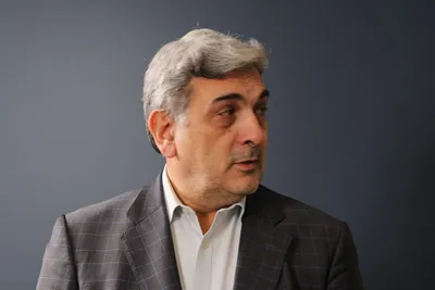 ویدیو / حناچی در مورد باغ ازگل: کل آن منطقه باغ بود، اما با قوانین شورای دوم همه‌اش از بین رفت