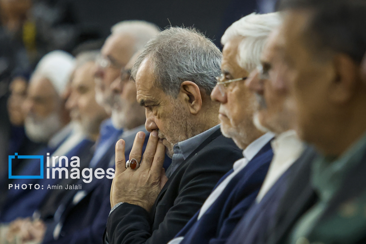 تصاویر: مراسم تجدید میثاق اعضای دولت با آرمان‌های امام راحل