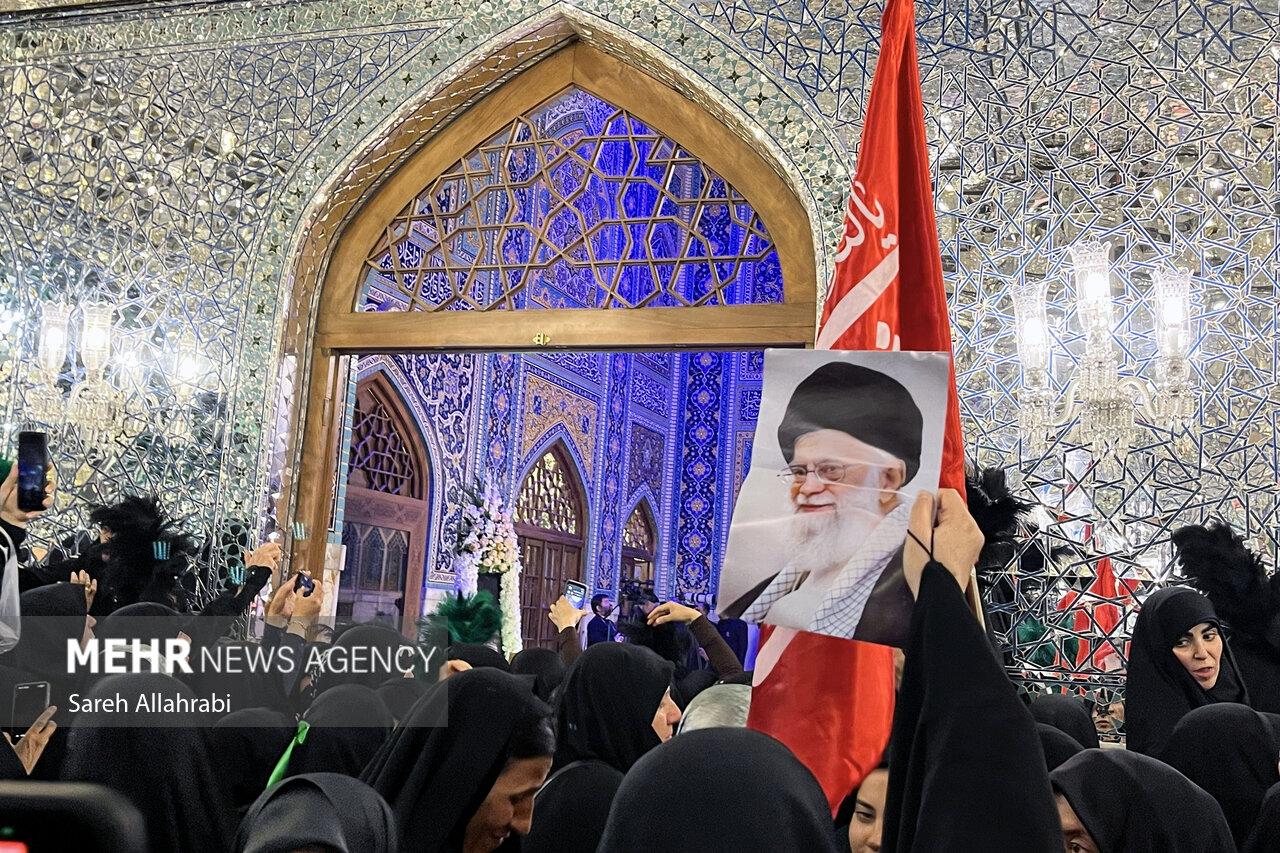 تصاویر: تشرف زائران به رواق دارالذکر برای زیارت مزار رهبر شهید انقلاب