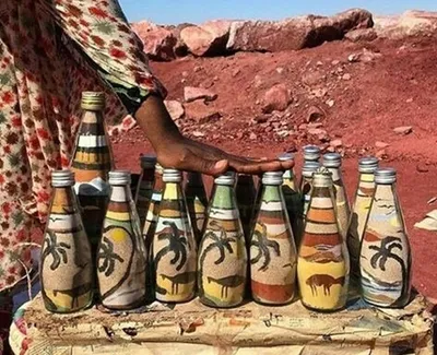 غارت خاک هرمز کذب است /  گفته‌اند که با ماشین آلات خاک را برده‌اند در حالیکه ما تاکنون چنین چیزی را در هرمز مشاهده نکردیم /  موضوع اصلی مافیایی است که نمی‌خواهد گردشگری در هرمز رونق بگیرد / برخی از بلاگر‌ها نیز با شایعه پراکنی نسبت به هرمز، در حال قربانی کردن این جزیره هستند تا از تعداد مسافران کم شود / اگر این صنعت نباشد، چرخ هرمز نمی‌چرخد