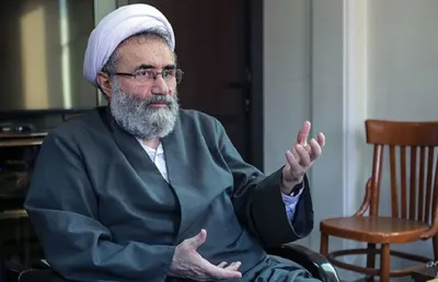کرونا نشان داد از نظر اقتصادی جامعه‌ای بشدت شکننده داریم / نگاه اقتصادی اسلام و امام، این نیست که مردم صدقه‌خور باشند / بنا نبود ۶۰ میلیون نفر از جمعیت ۸۰ میلیونی کشور نیازمند کمک‌های معیشتی باشند / حتی کرونا هم نتوانست ما را از شعارزدگی دور کند؛ به جای عیب‌یابی از خودمان، عیوب کشور‌های دیگر را به رخشان می‌کشیم