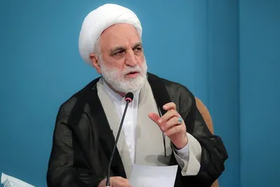 اژه‌ای: می‌گویید شهید رئیسی در پرونده کرسنت خوب عمل کرد؛ پس چرا در دوره ایشان پرونده به نتیجه نرسید؟ / توقع نداشته باشیم حرف درشت بزنیم، به هر کسی می‌خواهیم فحش بدهیم، اما کسی به ما کار نداشته باشد/ برای هیچ‌کس تبعیض قائل نمی‌شویم/ در پرونده کرسنت، متهمان محکوم شدند