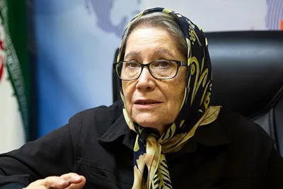 مینو محرز: دمای هوا ربطی به انتقال کرونا ندارد / تکذیب رعایت فاصله ۸ متری در هوای سرد / تهران در وضعیت قرمز