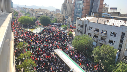 آغاز مراسم تشییع پیکر رهبر شهید و خانواده شهید ایشان/ عضو مرکز مطالعات الجزیره: پیشنهاد عمان جهت راه‌اندازی شرکت مشترک تهران و مسقط برای دریافت هزینه خدمات مختلف/ ‌‌سرلشکر صفوی: طرح کنترل تنگه هرمز برای اولین بار در سال ۱۳۹۰ توسط امام شهید مطرح شد