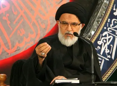 امسال سکولارها تلاش کردند که در ماه محرم اقامه عزا نشود، اما نتوانستند / عده‌ای روشنفکر مدام تکرار می‌کنند که چرا انسان‌ها بر این بلا گریه می‌کنند؟ / لشگر امام زمان با اشک بر سیدالشهدا تجهیز می‌شود نه با تحلیل‌های روشن‌فکرها