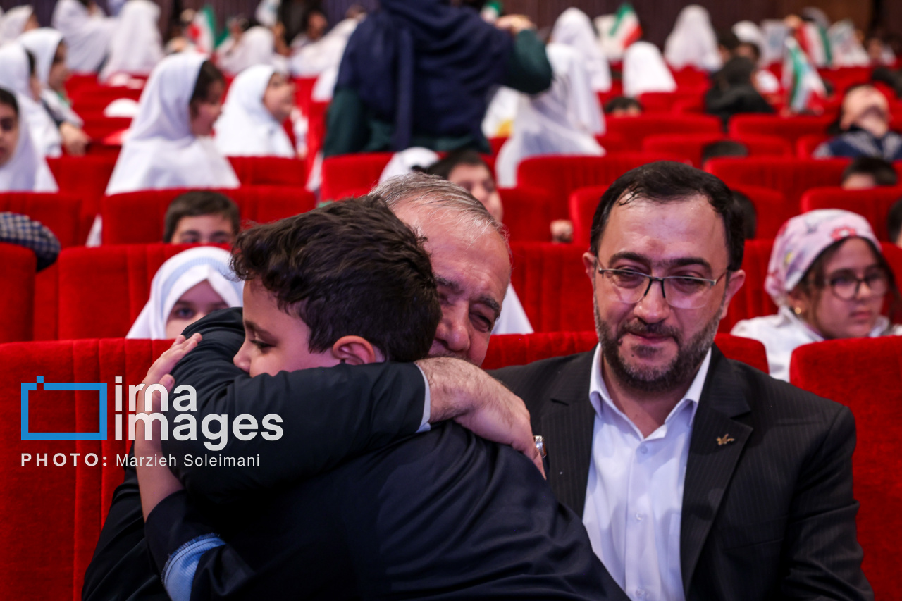 تصاویر: روز ملی کودک با حضور رئیس جمهور