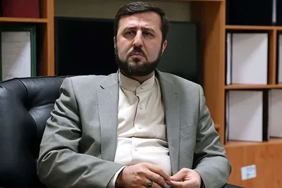 غریب‌آبادی، معاون وزیر خارجه: گفت‌و‌گو‌ها با دولت جدید آمریکا به‌گونه‌ای انجام شد که در طول مذاکرات، میدان و دیپلماسی کاملاً در کنار هم قرار داشتند/ خصومت دشمنان با ما، ناشی از ماهیت اسلامیِ نظام است، نه موضوع هسته‌ای