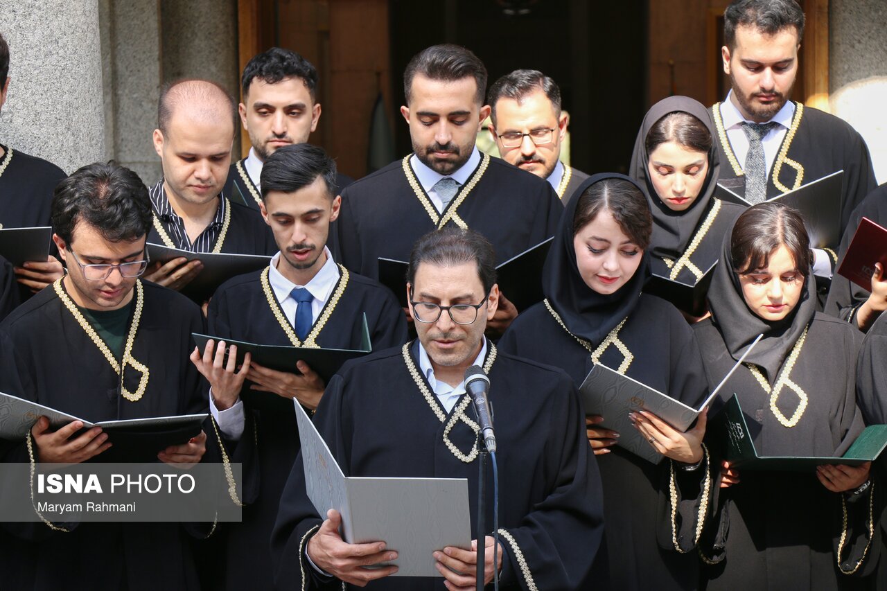تصاویر: گرامیداشت روز پزشک در آرامگاه بوعلی سینا
