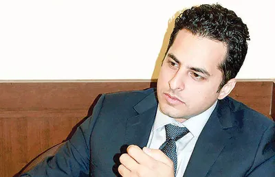 رضا نصری، حقوقدان بین الملل: بحث «دابل وتو» زمانی مطرح می‌شود که شکایت‌نامه آمریکا به دستورکار یکی از جلسات شورای امنیت راه یابد؛ فعلاً دولت‌ها وجاهتی برای نامه آمریکا در قطعنامه ۲۲۳۱ قائل نیستند / سورپرایز اکتبر ترامپ، تشکیل دوقطبی علیه ایران است
