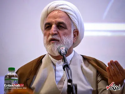 وضعیت محصوران تغییر نکرده؛ برخی ملاقات‌ها با بستگان موضوع تازه‌ای نیست / درمورد عدم برخورد با احمدی‌نژاد، بگذارید حکمتی که عرض کرده‌ام باقی بماند / فرمانده سابق نیروی انتظامی هم در پرونده بنیاد تعاون ناجا متهم بود / در مورد احمد عراقچی هنوز کیفر خواست صادر نشده؛ دادگاه او علنی خواهد بود / توضیح درباره دادگاه مشایی: دو وکیل او عزل شدند و یک وکیل جدید معرفی شد / تهیه لیست ۳۱۱ نفره از مفسدان مالی محکوم شده از حبس تا اعدام؛ ۶ نفر به عنوان مفسدفی الارض محکوم به اعدام شدند
