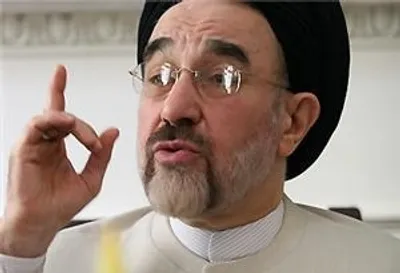 سید محمد خاتمی: بهتر است احمدی نژاد تا آخر دولتش بماند