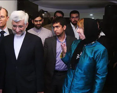 مشاور جلیلی: مذاکره با آمریکا یعنی سرکار گذاشتن مردم؛ چه مستقیم و چه غیرمستقیم / دلاری که با خبر مذاکره ۵ هزار تومان پائین بیاید، فردا با خبر مخالفت ایران با خلع سلاح شدنش ۵۰ هزارتومان بالا خواهد رفت