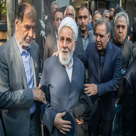 تصاویر: تشییع پیکر زنده یاد «احمد ناطق نوری»