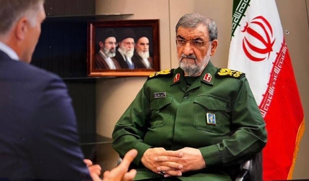 دبیر شورایعالی امنیت ملی: دیپلماسی ما تغییر کرده و دیگر به دیپلماسی گذشته برنمیگردیم / امریکا بعضی از شروط هفتگانه ما را پذیرفتهاند و بعضی ابهاماتی وجود دارد / قاعدتاً باید ابهامات ما را برطرف کنند؛ باید ببینیم آیا میتوانند ابهامات ما را برطرف کنند تا مراحل بعدی شروع شود یا نه / به احتمال قوی یک شورای جنگ اقتصادی تشکیل شود دبیر شورایعالی امنیت ملی: دیپلماسی ما تغییر کرده و دیگر به دیپلماسی گذشته برنمیگردیم / امریکا بعضی از شروط هفتگانه ما را پذیرفتهاند و بعضی ابهاماتی وجود دارد / قاعدتاً باید ابهامات ما را برطرف کنند؛ باید ببینیم آیا میتوانند ابهامات ما را برطرف کنند تا مراحل بعدی شروع شود یا نه / به احتمال قوی یک شورای جنگ اقتصادی تشکیل شود