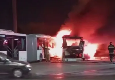 آتش‌نشانی تهران: در حوادث روزهای پنجشنبه و جمعه، ۲۶ منزل مسکونی به آتش کشیده شد/ ۴۰ بانک، ۱۵ مجتمع تجاری، ۱۳ مرکز دولتی و ۵۰ خودرو نیز آسیب دیدند