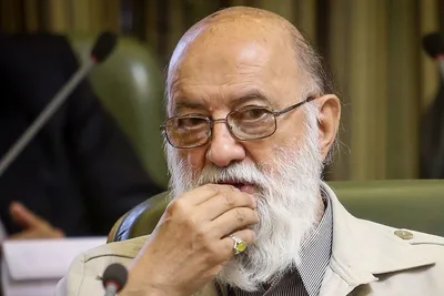 رئیس شورای شهر تهران: در تمام پارک‌ها باید نمازخانه و مسجد بسازیم/ وظیفه ساخت مسجد در پارک قیطریه بر عهده ماست / مکان درنظر گرفته شده به جز ۳ یا ۴ درخت چیزی ندارد که پیشنهاد دادم سر جایشان بمانند