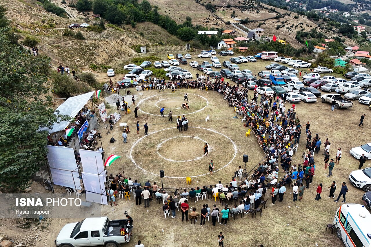 تصاویر: مسابقات کشتی سنتی لوچو - روستای کلاریجان