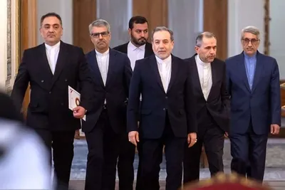 عراقچی: این دور، یکی از بهترین ادوار مذاکراتی بود/ تیم‌های فنی از دوشنبه گفت‌و‌گو‌های فنی را آغاز می‌کنند/ پیشرفت خوبی داشتیم؛ در بعضی حوزه‌ها به تفاهم نزدیک شدیم/ دور چهارم مذاکرات حدود یک هفته دیگر برگزار می‌شود/ هفته آینده به صورت ریزتر وارد موضوعات شورای امنیت و تحریم‌ها می‌شویم