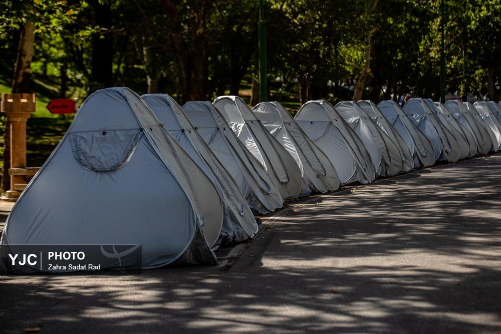 تصاویر: برپایی هزاران چادر در پارک ملت تهران برای عزاداران رهبر شهید