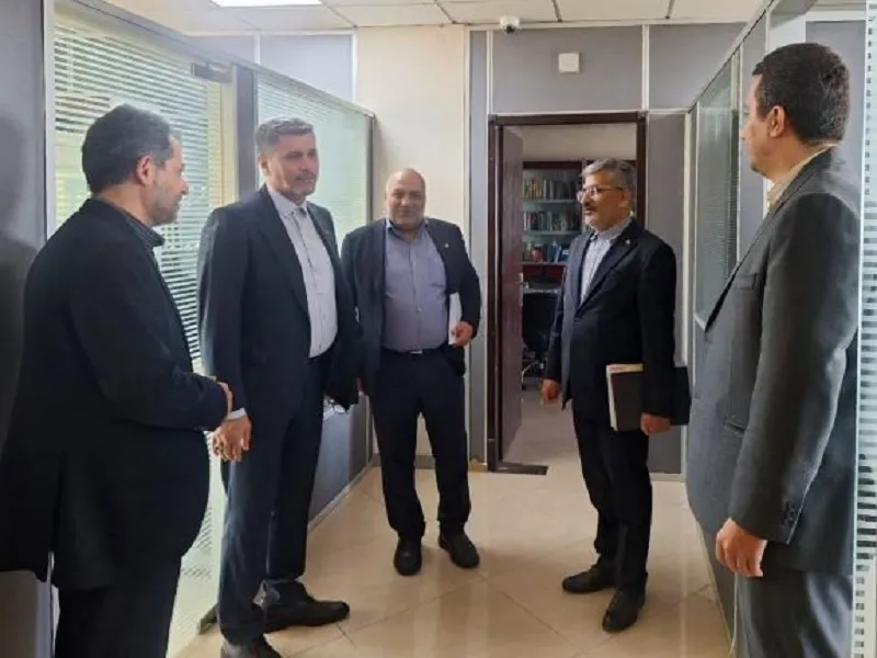 تاکید بر رضایتمندی مشتریان و معرفی دقیق محصولات و ابزارها در بازدید از شعب اراک تاکید بر رضایتمندی مشتریان و معرفی دقیق محصولات و ابزارها در بازدید از شعب اراک