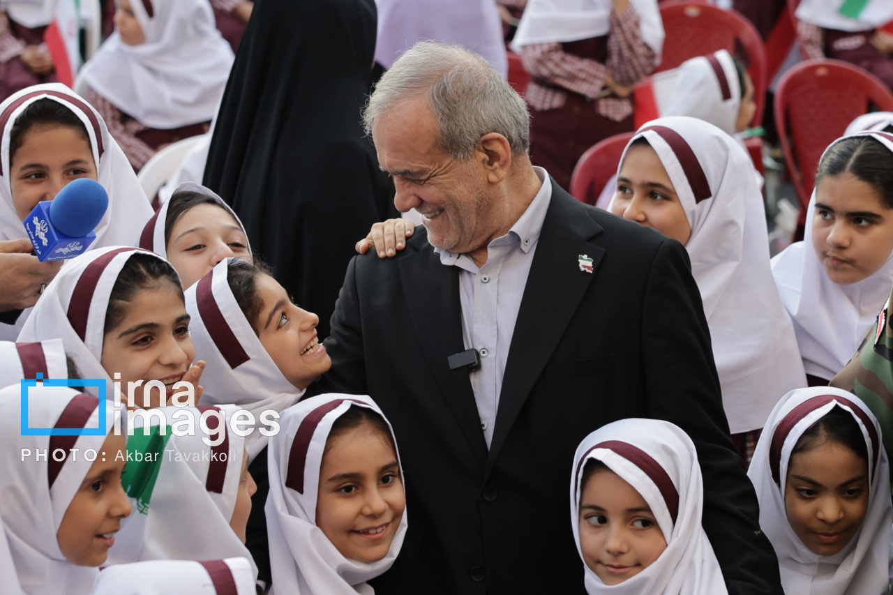 تصاویر: برگزاری جشن شکوفه‌ها در سراسر کشور