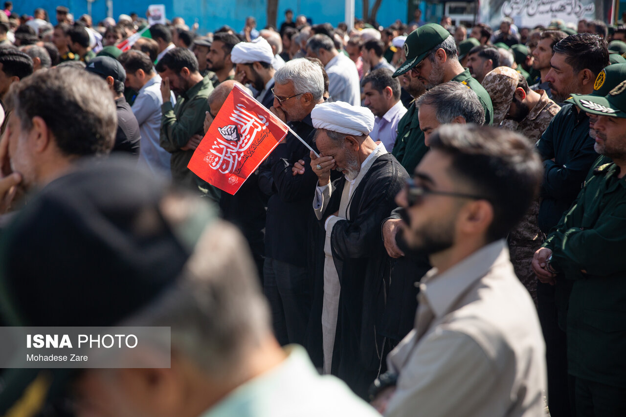 تصاویر: تشییع پیکر مطهر سردار شهید «حسین ظریفی»، فرمانده قرارگاه سجاد سراوان در مشهد
