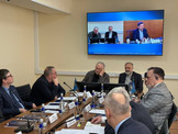 سفیر ایران در روسیه: کار تملک زمین برای احداث راه‌آهن رشت – آستارا به طول ۱۶۲ کیلومتر تمام شده / برخی مطالعات زمین‌شناسی از سوی طرف روسی نیز انجام شده / دو طرف برای امضای قرارداد اجرایی ساخت این خط ریلی آماده می‌شوند
