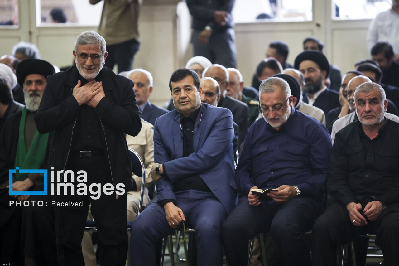 تصاویر: مراسم بزرگداشت چهلمین روز تدفین رهبر شهید انقلاب