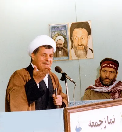 خاطرات آیت الله هاشمی رفسنجانی، ۱۷ شهریور ۱۳۷۷: قاسم سلیمانی گزارش سفر به روسیه و نوع کمک‌هایى که مسکو در مورد افغانستان خواهد کرد را داد / از مقاومت خوب احمدشاه مسعود گفت و خواستار فعال‌شدن ایران در کمک و احیاناً کارهاى نظامى شد