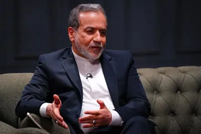 عراقچی: پیش از اعتراضات و پس از آن، تماس‌ها با ویتکاف ادامه داشته / ایده‌هایی مطرح و در حال بررسی است، اما در کنار این پیشنهاد‌ها، برخی تهدید‌ها هم مطرح می‌شود