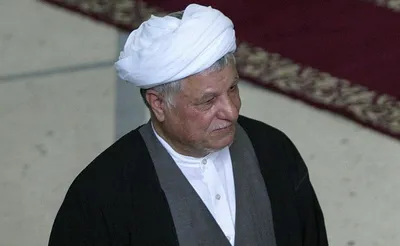خاطرات آیت الله هاشمی رفسنجانی، ۱۵ شهریور ۱۳۷۷: آیت‌الله خامنه‌اى درباره تهاجم به به آقایان نورى و مهاجرانی گفتند، به [وزارت]اطلاعات و ناجا گفته‌اند که پیگیرى کنند