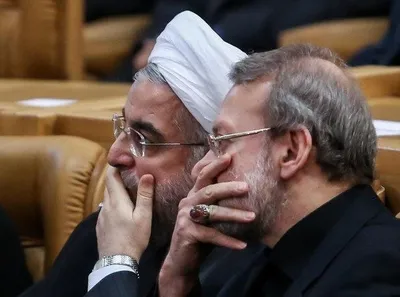 درخواست روحانی از لاریجانی در پرونده قرارداد ۲۵ ساله ایران و چین / واعظی: لاریجانی همکار دولت در پیشبرد این سند است / تجهیز دفتری در پاستور برای لاریجانی؟ اطلاعی ندارم