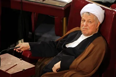 خاطرات آیت الله هاشمی رفسنجانی، ۱۰ اسفند ۱۳۷۷: به محمدى از وزارت اطلاعات گفتم بازداشت قبل از دادگاه، لزومى ندارد