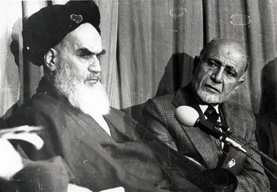 خاطرات صادق طباطبایی، شماره ۵۸: وقتی امام در لزوم رفتن شاه از مملکت، سخن مهندس بازرگان را نقل کردند