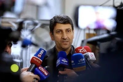 وزیر ارتباطات: در پی استفاده گسترده از فیلترشکن‌ها، برخی کاربران بدون اطلاع خود، از گوشی‌ها و ترافیک آلوده برای اهداف مختلف استفاده می‌کنند/ تحمیل هزینه‌های نامتعارف به مردم را نمی‌پذیریم، اما نباید مسیر به سمت ناترازی در حوزه ارتباطات برود/ امیدوارم تا پایان سال افزایش کیفیت اینترنت حس شود