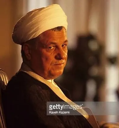 خاطرات آیت الله هاشمی رفسنجانی، ۲۱ مهر ۱۳۷۷: خاتمی در جلسه هیات دولت با ذکر مشکلات کشور گفته اگر تکلیف نبود ادامه نمی‌دادم؛ این اثر بدی روی وزرا گذاشته است