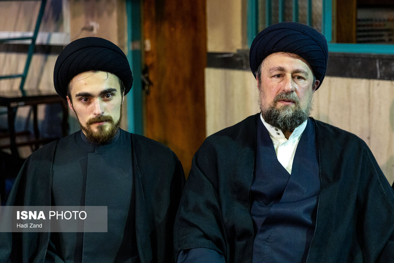 تصاویر: مراسم بزرگداشت رهبر شهید در حسینیه جماران